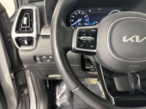 Used 2023 Kia Sorento SX FWD image 12