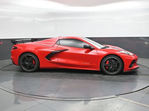 Used 2022 Chevrolet Corvette Stingray Premium Conv w/ Z51 Performance Package RWD image 5