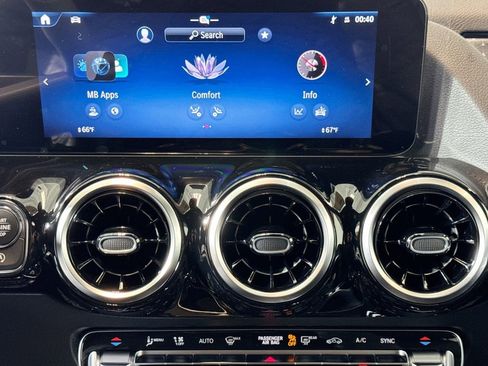 New 2026 Mercedes-Benz GLA 250 image 12