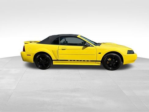 Used 2003 Ford Mustang GT RWD image 2