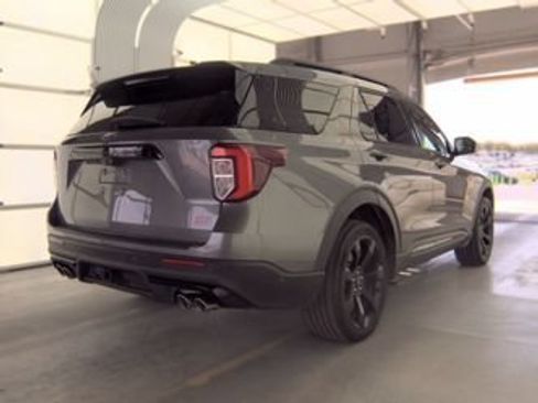Used 2021 Ford Explorer ST w/ Equipment Group 401A AWD/4WD image 2