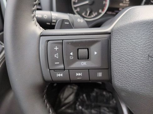 Certified 2026 Nissan Rogue SV FWD image 23