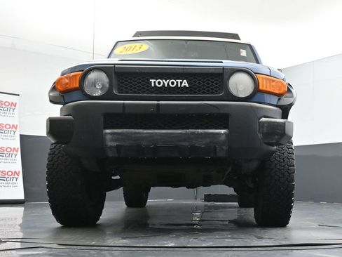 Used 2013 Toyota FJ Cruiser 4WD image 34