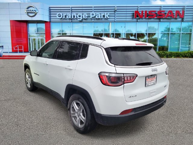 Used 2024 Jeep Compass Latitude AWD/4WD image 3