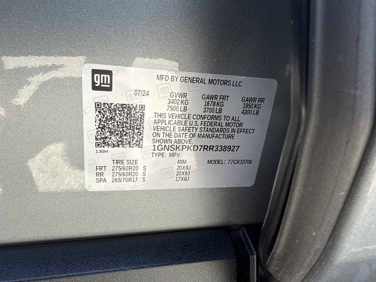 Used 2024 Chevrolet Tahoe Z71 w/ Luxury Package AWD/4WD image 31