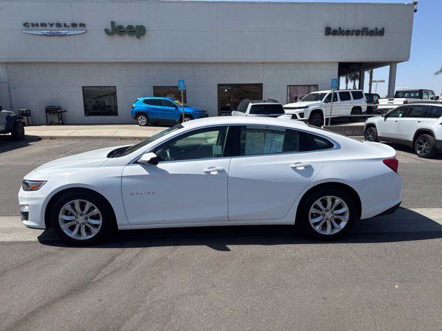 Used 2025 Chevrolet Malibu LT FWD image 2