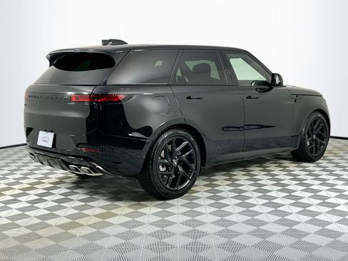 Used 2025 Land Rover Range Rover Sport Dynamic SE image 5