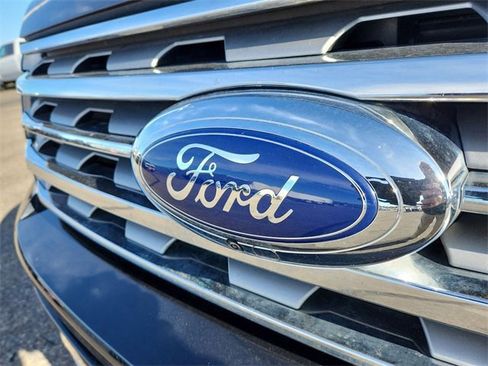 Used 2021 Ford Expedition Max Limited image 32