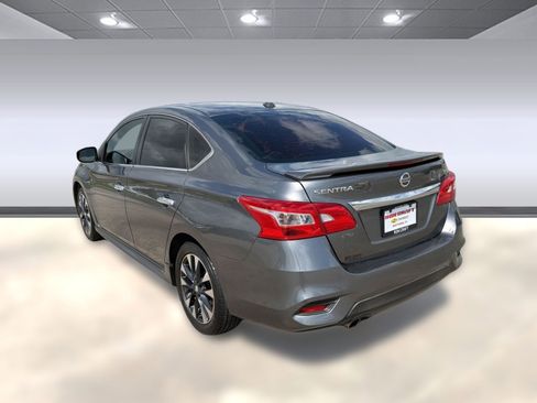 Used 2019 Nissan Sentra SR image 3