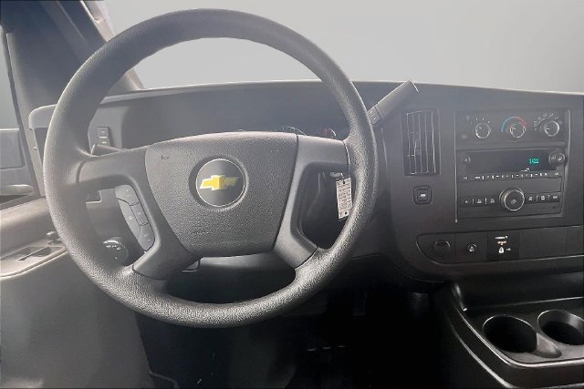 Used 2025 Chevrolet Express 2500 w/ Driver Convenience Package RWD image 5