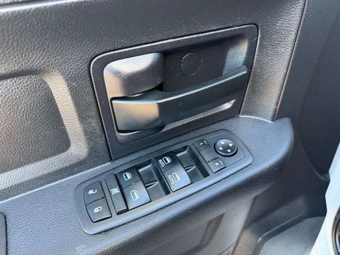 Used 2017 RAM 2500 Tradesman w/ Chrome Appearance Group image 28