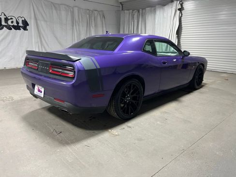 Used 2016 Dodge Challenger R/T Scat Pack RWD image 7