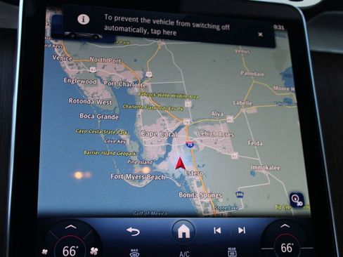 Used 2026 Mercedes-Benz GLC 300 image 25