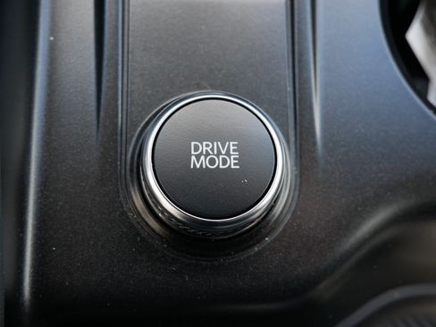Used 2026 Ford Explorer Active w/ Active Comfort Package AWD/4WD image 31