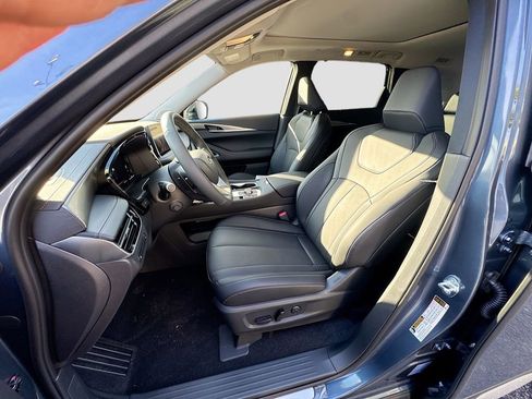 Used 2026 INFINITI QX60 Luxe w/ Cargo Package image 23