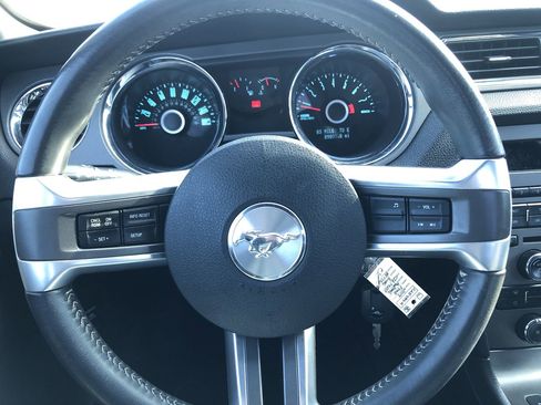 Used 2014 Ford Mustang Coupe image 14