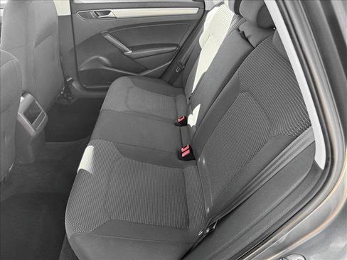 Used 2016 Volkswagen Passat 1.8T S FWD image 17