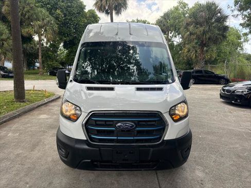 Used 2022 Ford E-Transit 148 High Roof Extended RWD image 22