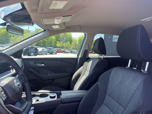 Certified 2026 Nissan Rogue SV AWD/4WD image 26