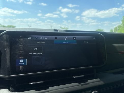 Used 2025 Jeep Wrangler Unlimited Rubicon AWD/4WD image 28