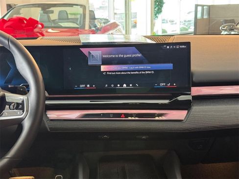 Used 2025 BMW 550e xDrive w/ Premium Package image 12