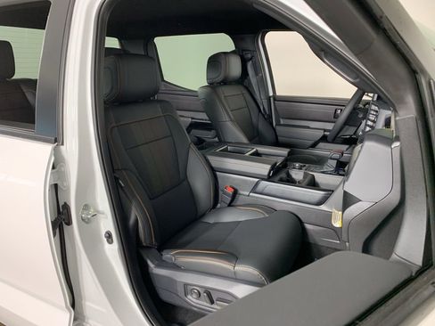 New 2026 Toyota Tundra SR5 AWD/4WD image 34