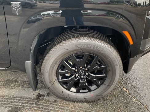 New 2026 Nissan Frontier SV w/ SV Convenience Package RWD image 6