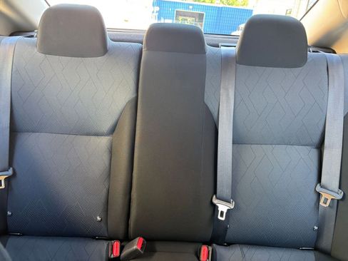 Used 2025 Nissan Versa SV FWD image 36