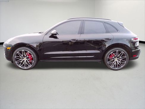 Used 2023 Porsche Macan S image 2