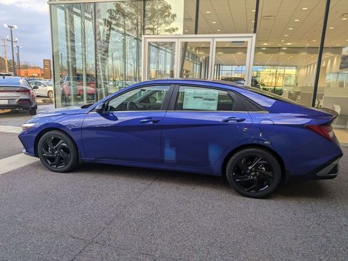 New 2026 Hyundai Elantra SEL Sport image 2