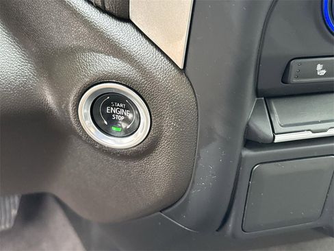 Used 2020 Chevrolet Silverado 1500 RST image 15