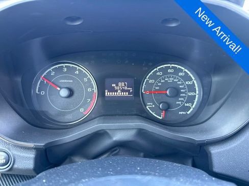 Used 2018 Subaru Crosstrek 2.0i Premium AWD/4WD image 12