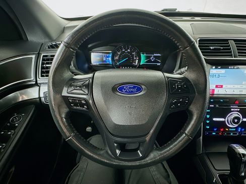 Used 2018 Ford Explorer Sport w/ Equipment Group 401A AWD/4WD image 11