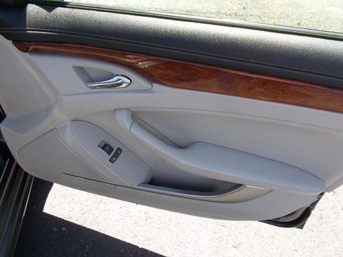 Used 2011 Cadillac CTS Luxury image 22