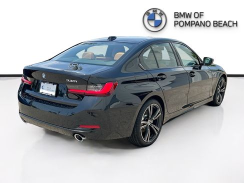 Used 2023 BMW 330i Sedan w/ Premium Package RWD image 7