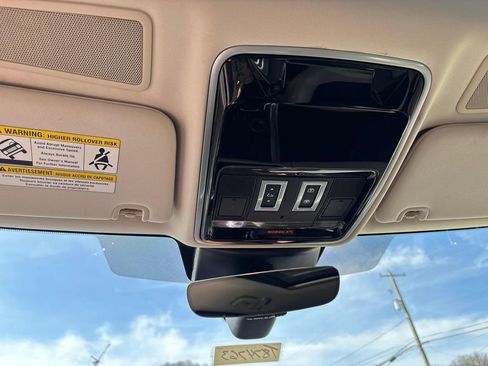 Used 2019 Land Rover Range Rover Sport HST image 13