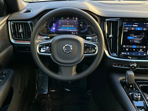 Used 2023 Volvo S60 T8 Plus w/ Climate Package image 15