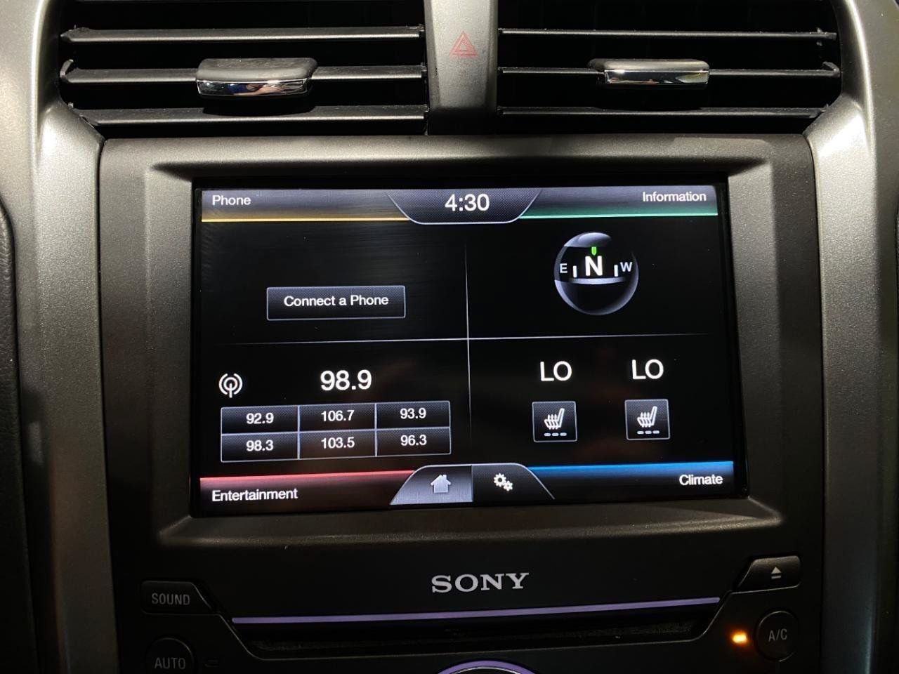 Used 2016 Ford Fusion Titanium FWD image 12