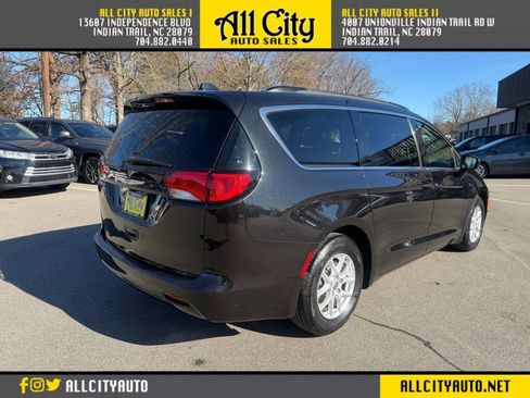 Used 2020 Chrysler Voyager Lxi image 7