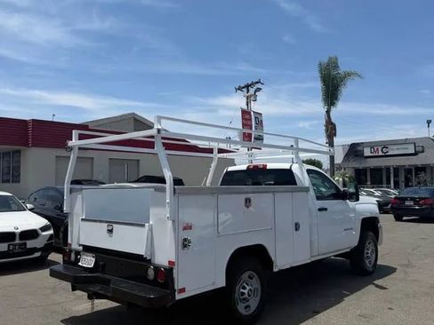 Used 2017 Chevrolet Silverado 2500 W/T RWD image 5