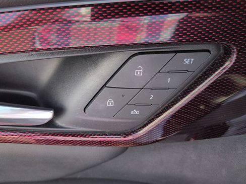 Used 2024 Chevrolet Traverse RS AWD/4WD image 17