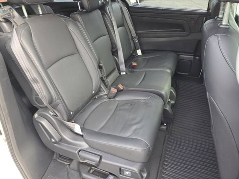 Used 2022 Honda Odyssey EX-L image 17
