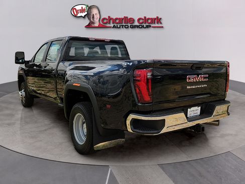 New 2026 GMC Sierra 3500 Pro AWD/4WD image 3