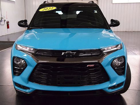 Used 2022 Chevrolet TrailBlazer RS w/ Technology Package AWD/4WD image 2