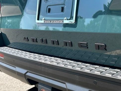 Used 2025 Toyota 4Runner TRD Off-Road Premium w/ Tow Technology Package AWD/4WD image 14