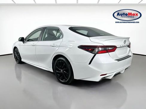 Used 2024 Toyota Camry SE FWD image 6