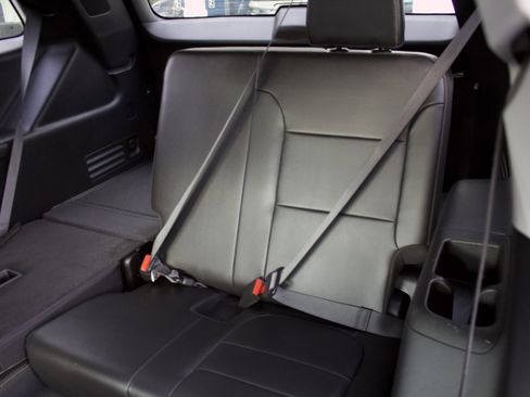 Used 2020 Chevrolet Traverse Premier image 30