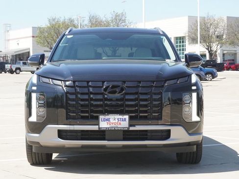 Used 2023 Hyundai Palisade Limited image 3