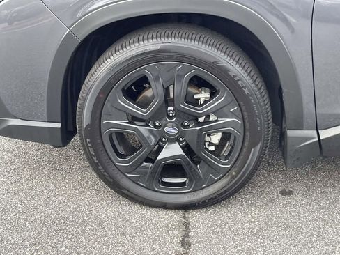 Certified 2025 Subaru Ascent Bronze Edition w/ Onyx Package image 9