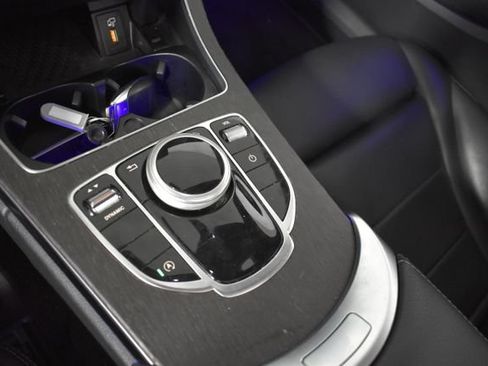 Used 2020 Mercedes-Benz C 300 4MATIC Sedan image 23